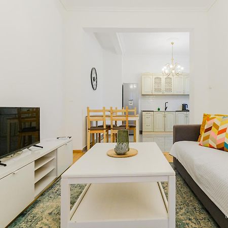 Daylily, 2 Bdrm Apartment, Vesta Philoxenia Солун Екстериор снимка