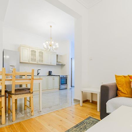 Daylily, 2 Bdrm Apartment, Vesta Philoxenia Солун Екстериор снимка