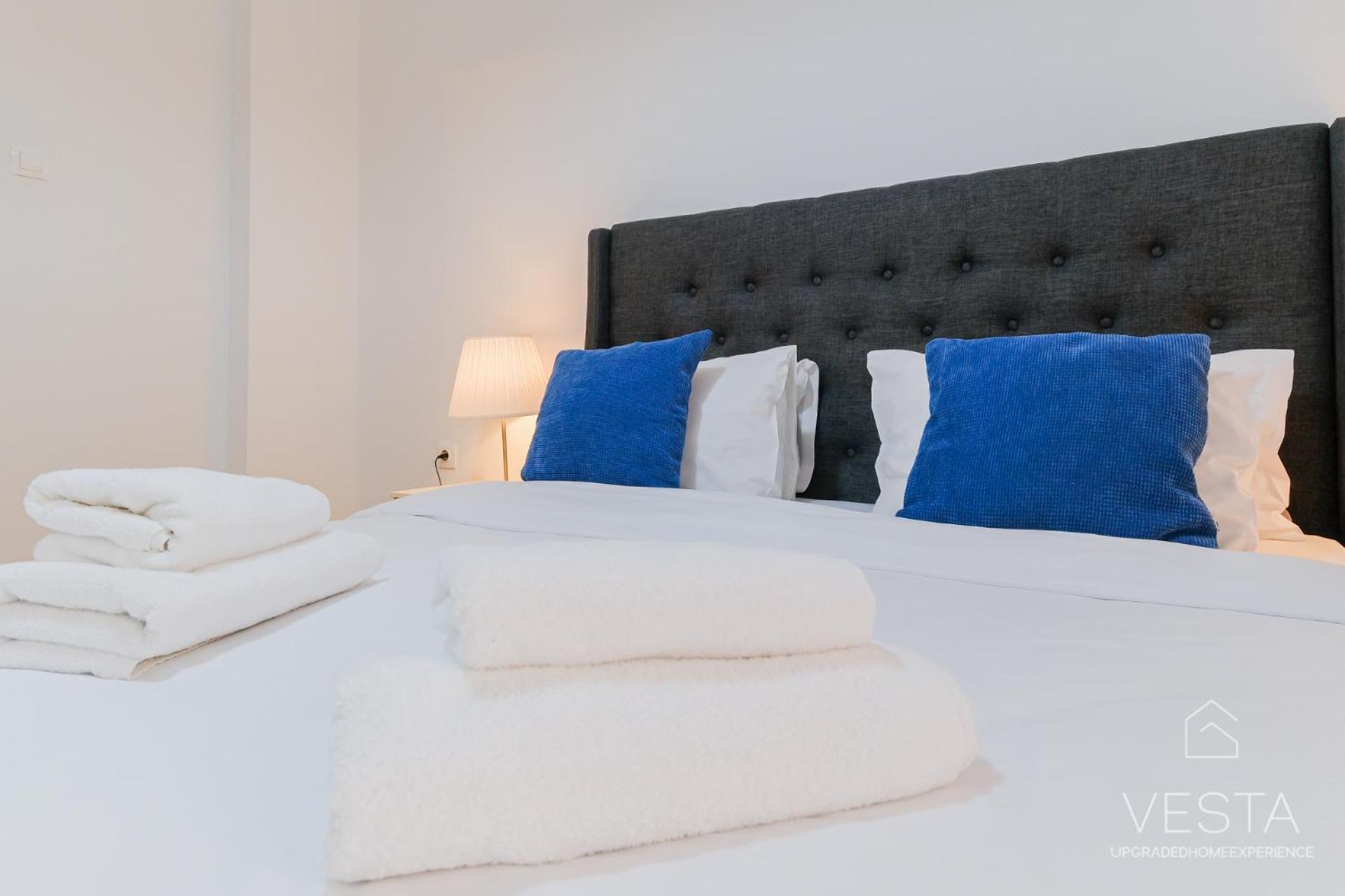 Daylily, 2 Bdrm Apartment, Vesta Philoxenia Солун Екстериор снимка